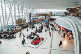 Budapest Airport wage negotiations strike (1)