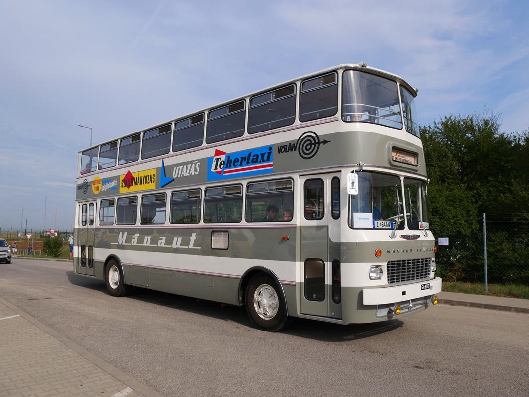 Ikarus 556