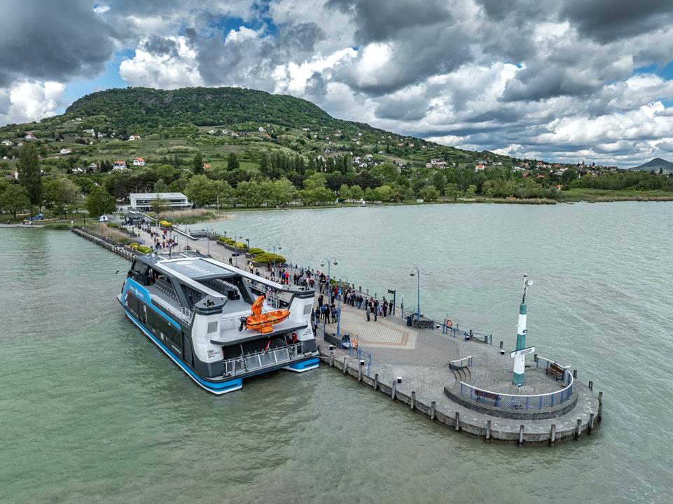 Am Plattensee startete die Passagierschifffahrtssaison