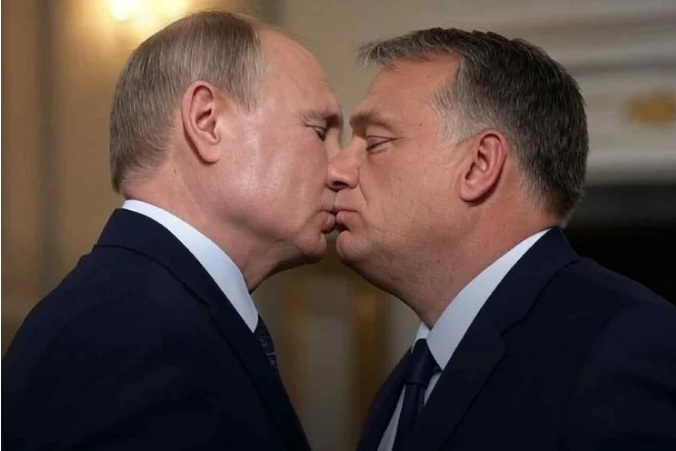 beso de Orbán y Putin