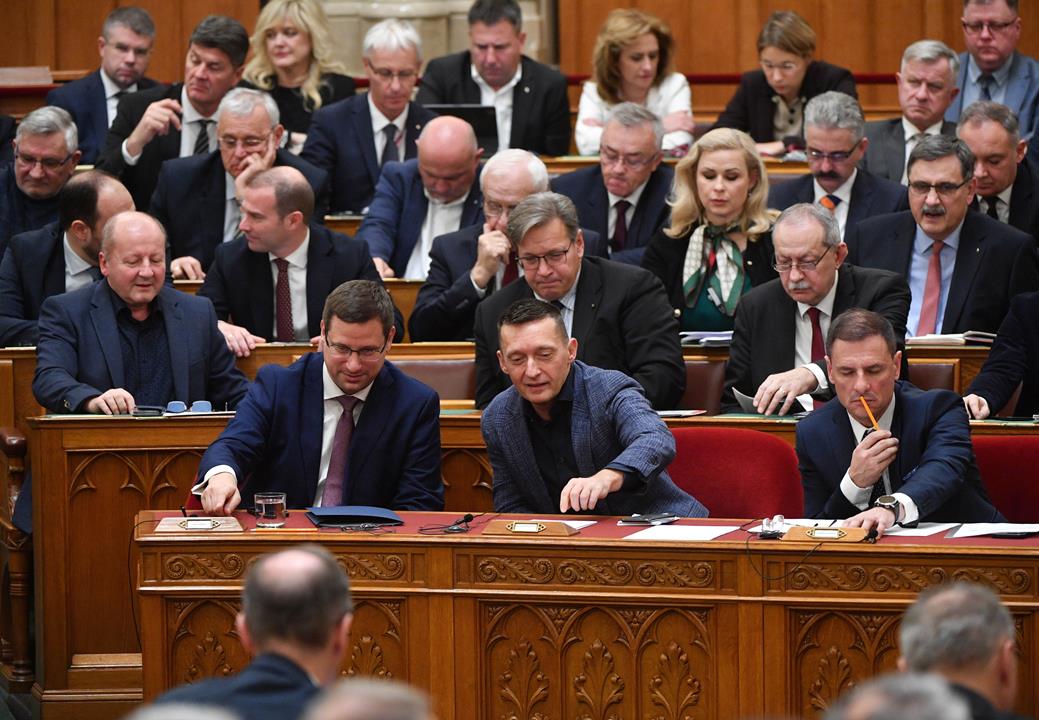 Antal Rogán and Gergely Gulyás in the Hungarian Parliament