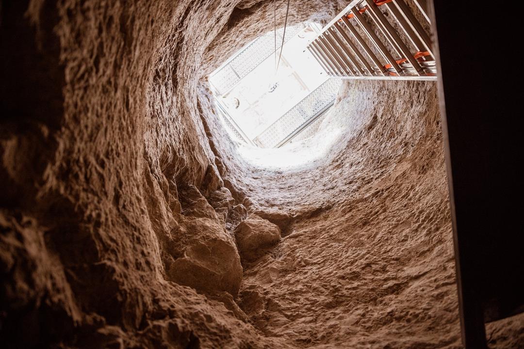 Sensational artefacts recovered from 14-15th century house cellar under Budapest's Royal Palace
