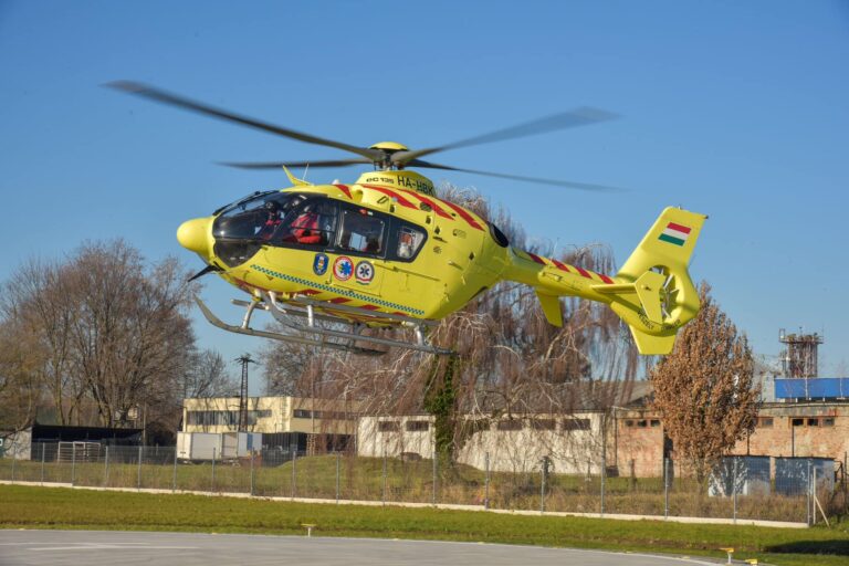 Tragédie : une adolescente hongroise meurt en utilisant son téléphone dans la baignoire
