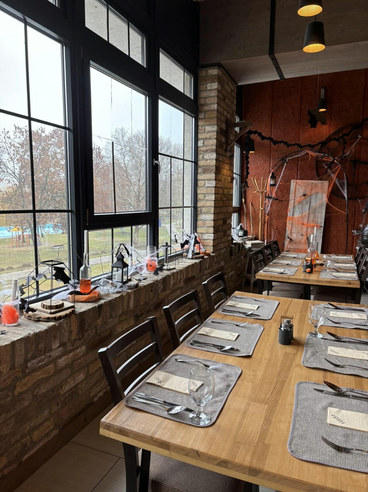Szálka Fish Tavern Robot