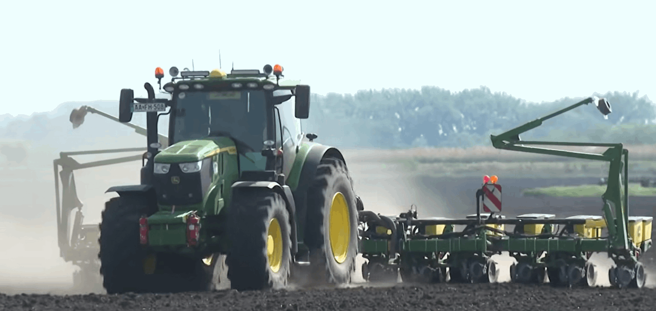 Hungarian farmers Mediterranean crops