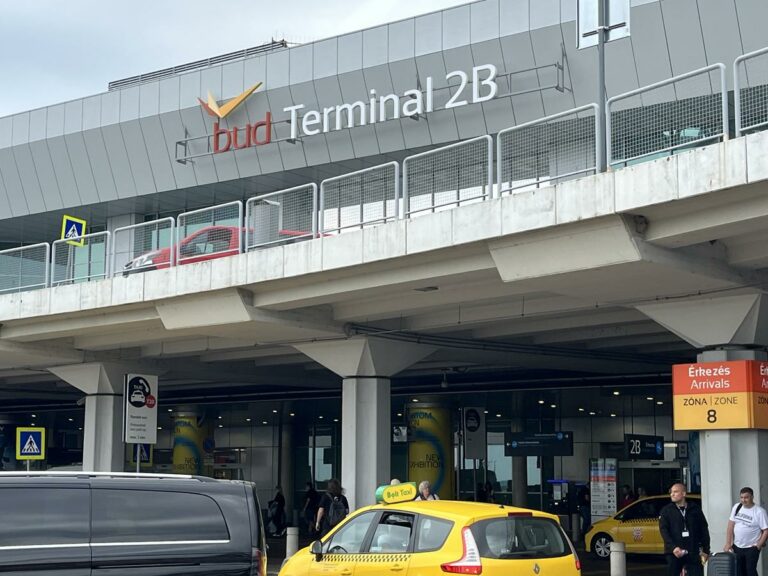 Budapest Aéroport Liszt Ferenc Hongrie (2)