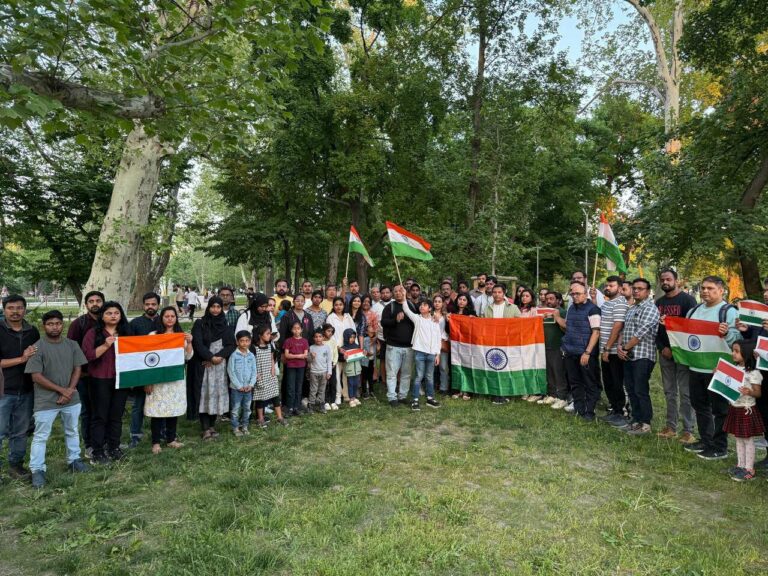 インド・ブダペストのテロ攻撃に対する弔問会