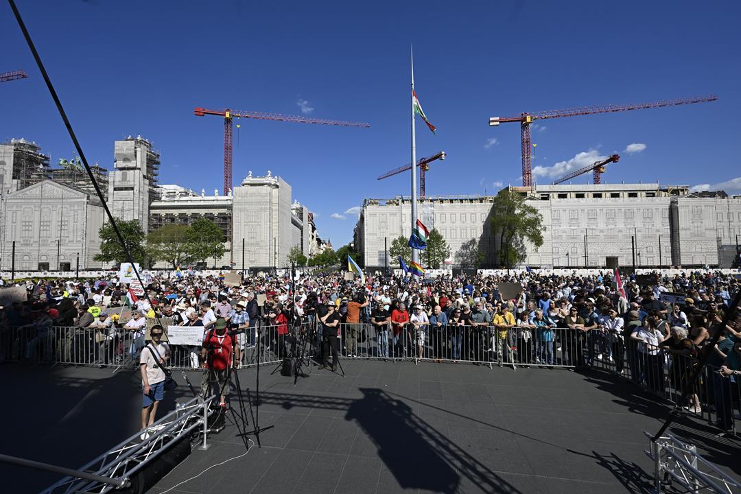 Huge protest in Budapest