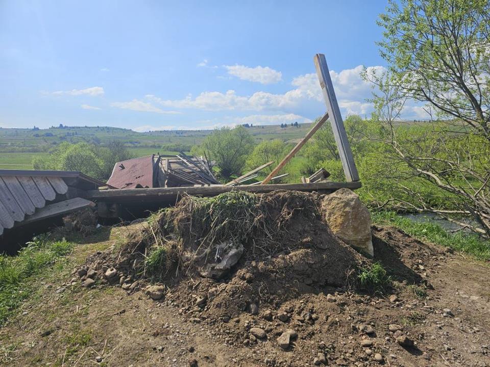 Maroshévíz bridge collapsed