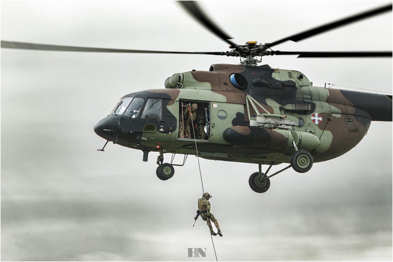 Exercice multinational d'hélicoptères organisé en Hongrie centrale