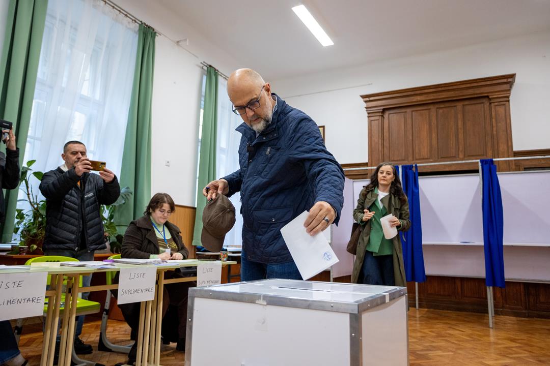 Orbán Nicusor Dan George Simion Romania
