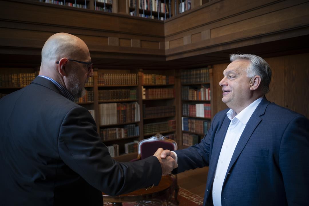 Orbán Nicusor Dan George Simion Romania