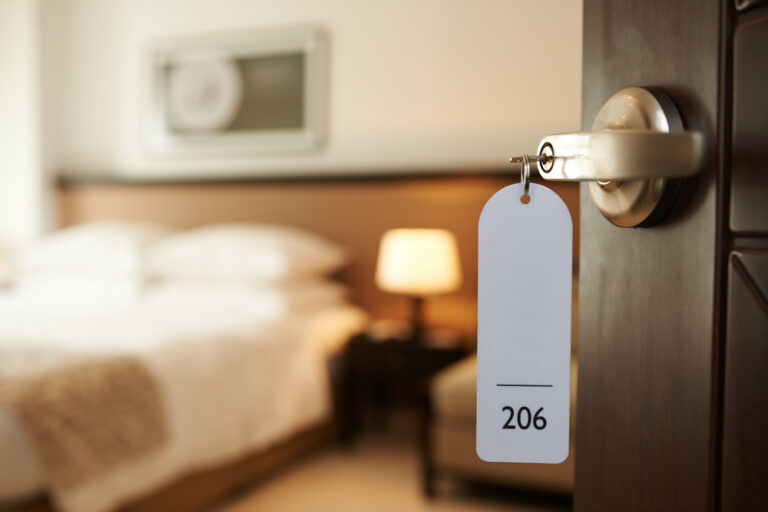 Morte policial no hotel Sopron