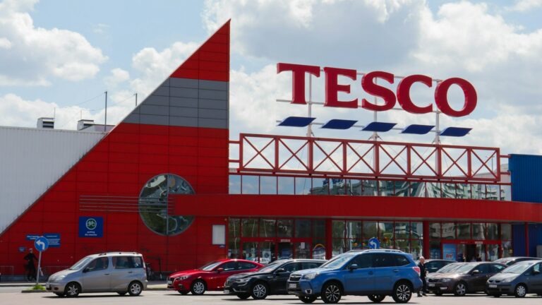 companii britanice Tesco