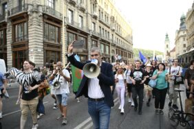 MP Hadházy demonstration in Budapest