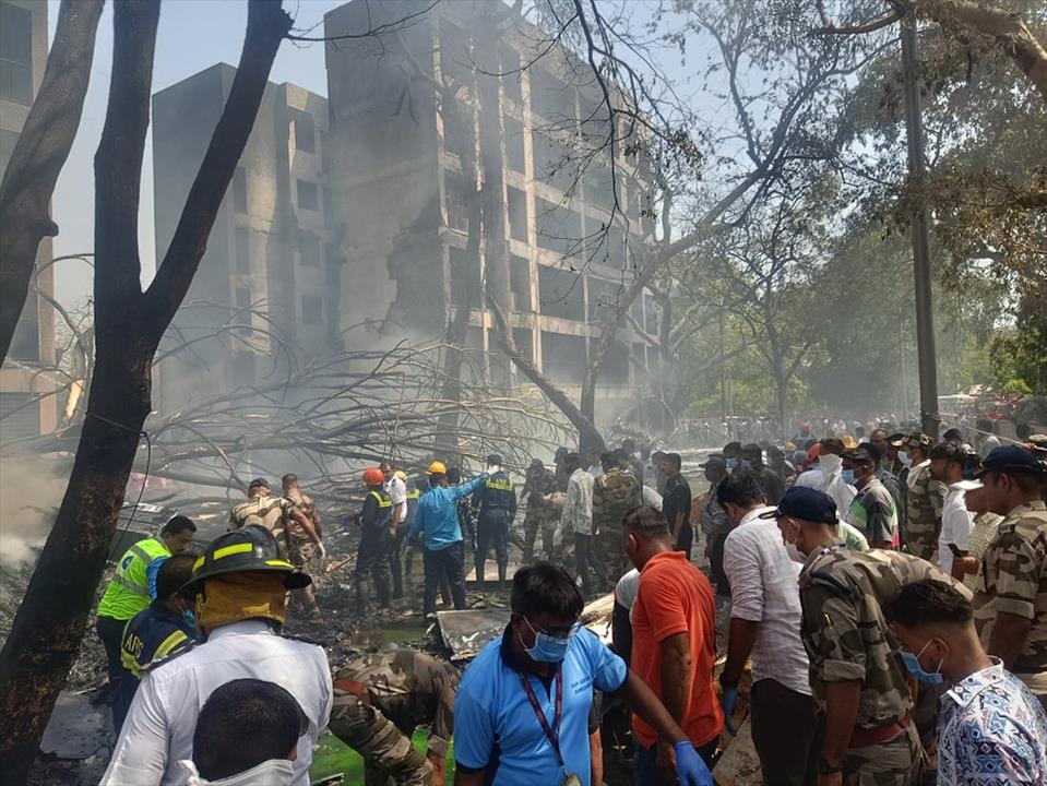 One of History's biggest plane crashes with only one survivor