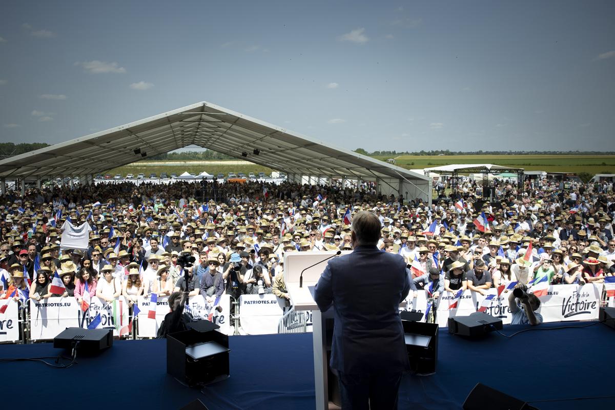 Prime Minister Viktor Orbán delivered a speech on Monday in Mormant-sur-Vernisson, France, at an event organized by the Patriots for Europe party family.