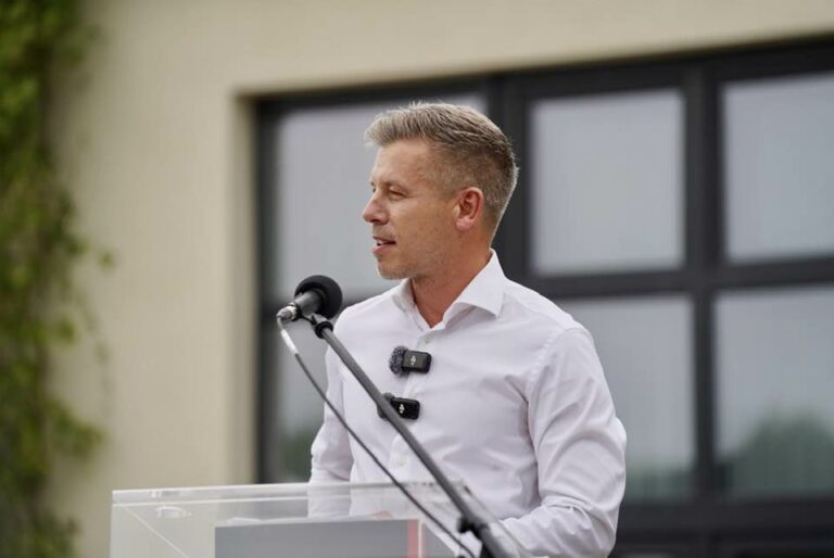 Péter Magyar Tisza party