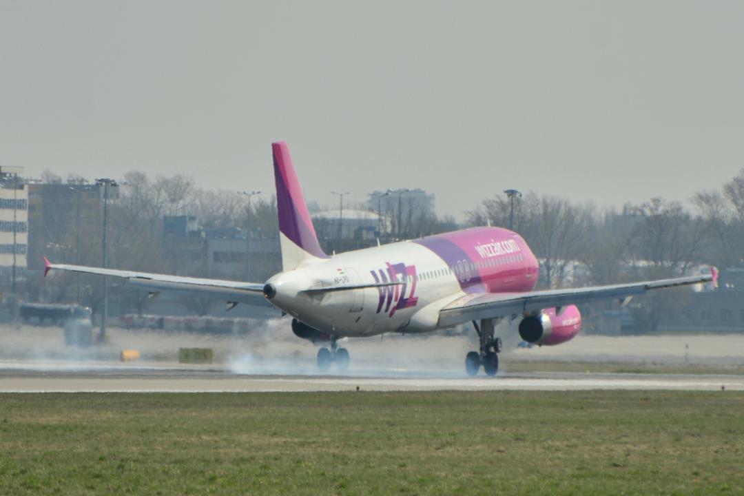 Wizz Air flight emergency landing Budapest