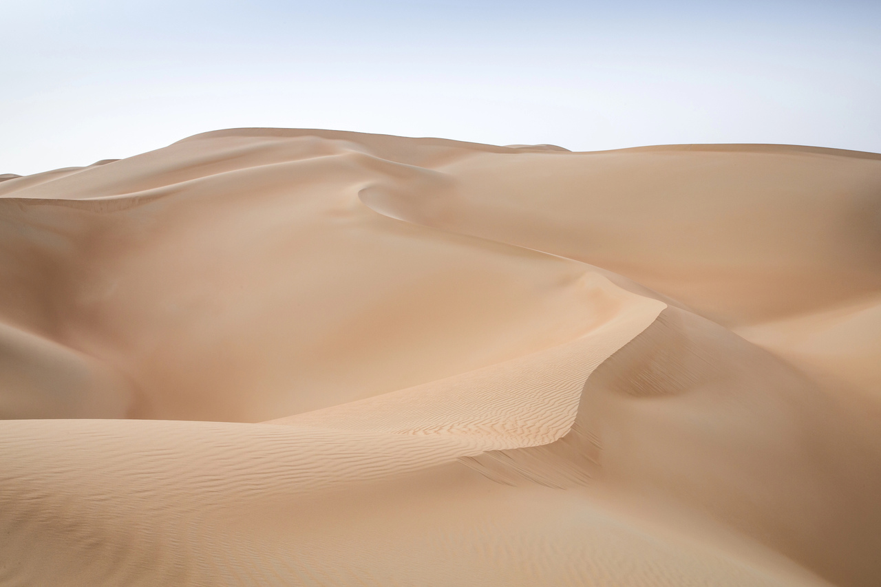 ancient civilization Rab el-Háli desert AI discovery