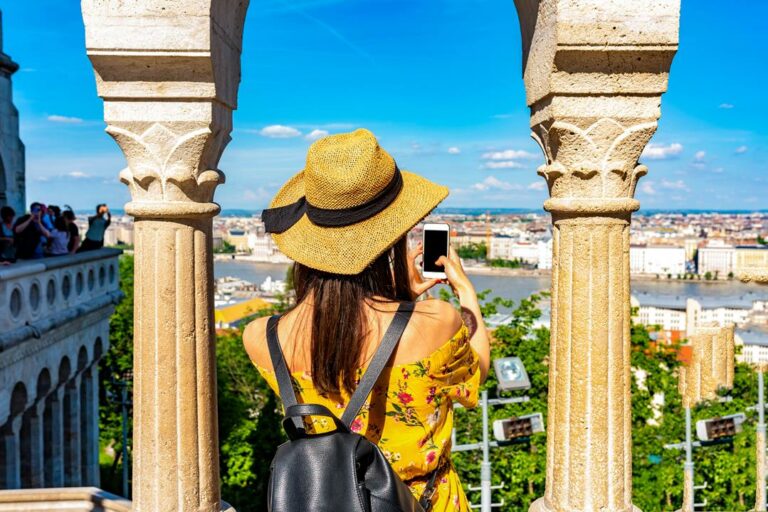 Noticias de turismo de Budapest para mujeres jóvenes en Hungría