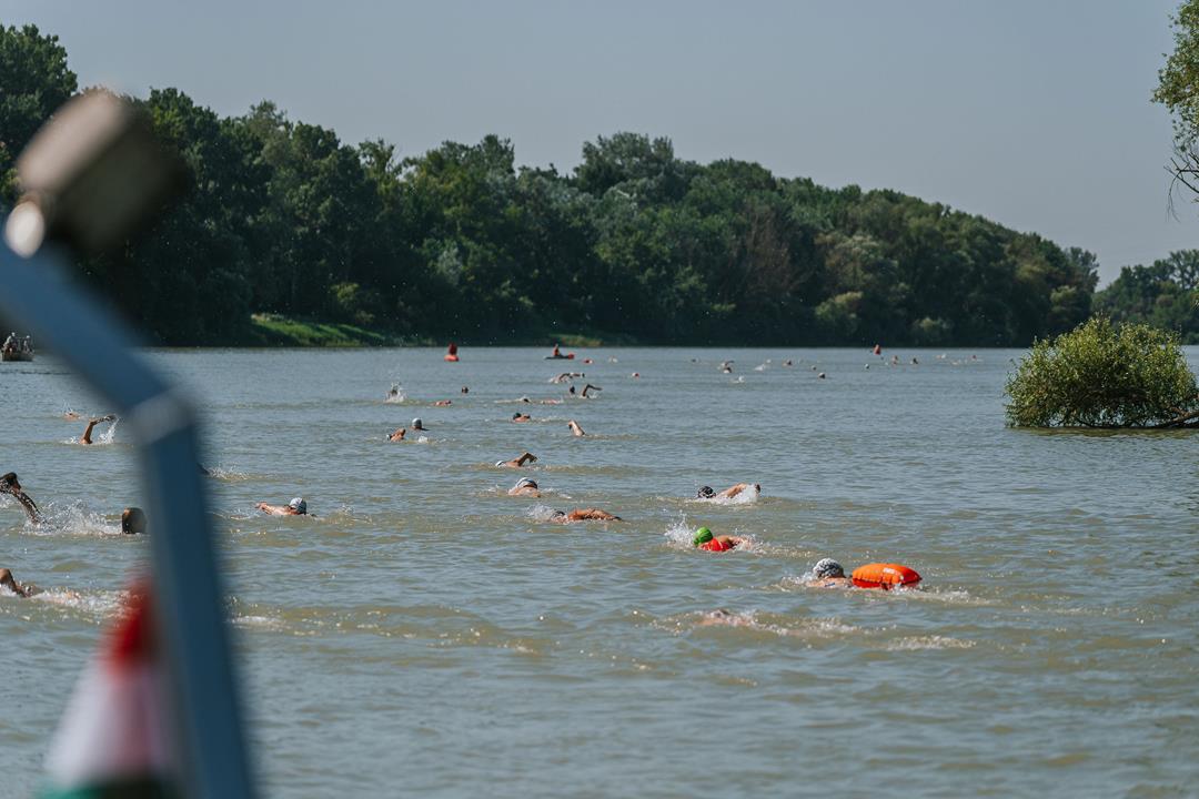 Complete boat ban Danube Open water swim