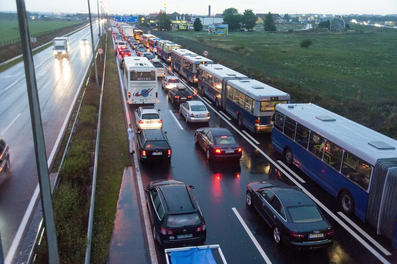 Croatia launches EUR 2 million project to ease border delays