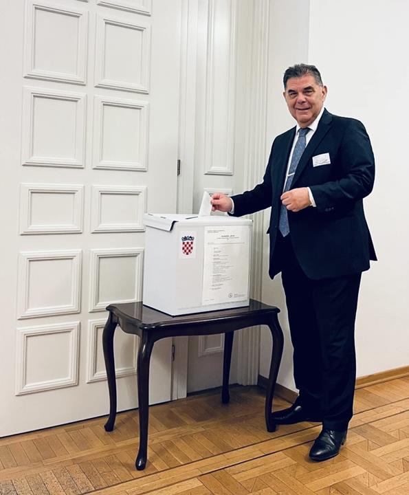 Croatian Ambassador Mladen Andrlić DNH interview