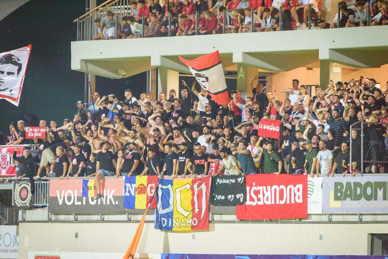 Dinamo Bukarest FK Csíkszereda football match