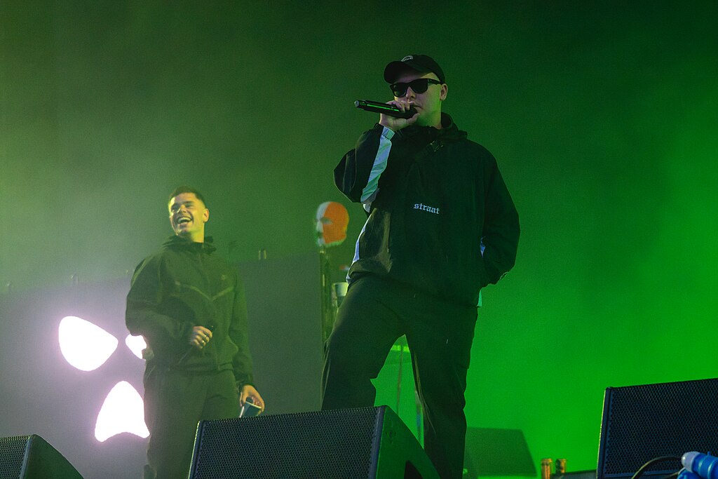 Kneecap Irish trio