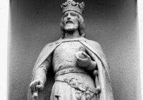Saint Ladislaus king Lancelot history legend