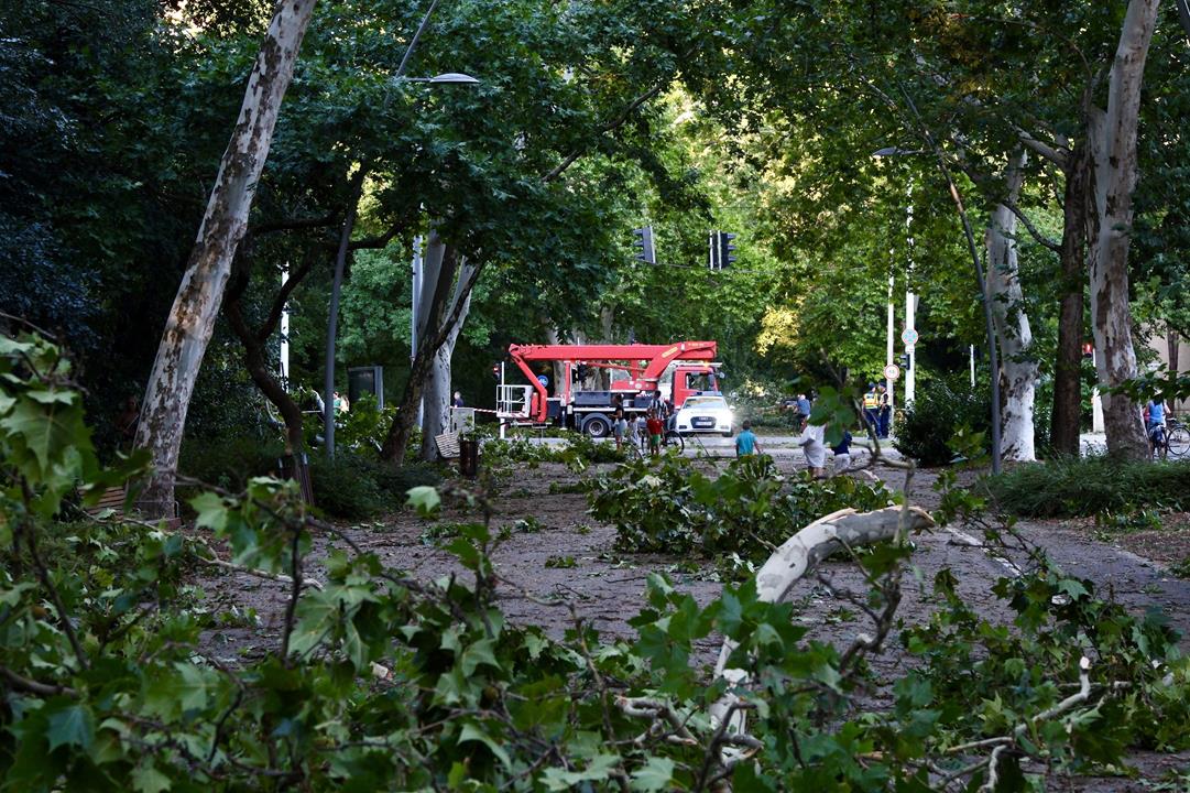 Thunderstorm Hungary news