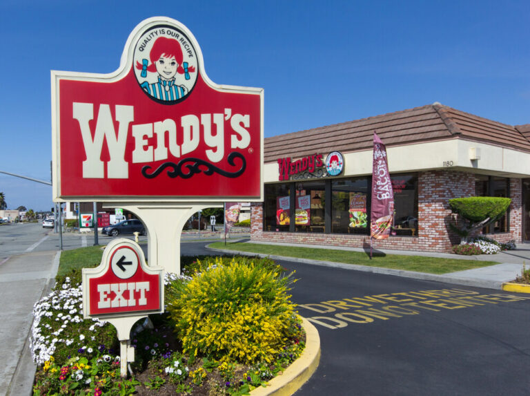 Wendy's regresa a Hungría como restaurante de comida rápida 23 años después