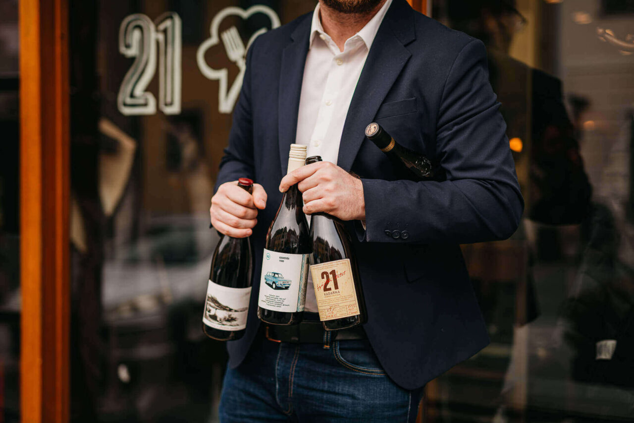 Bear stew 21 Hungarian restaurant Hungarian cuisine Hungarian dishes wine