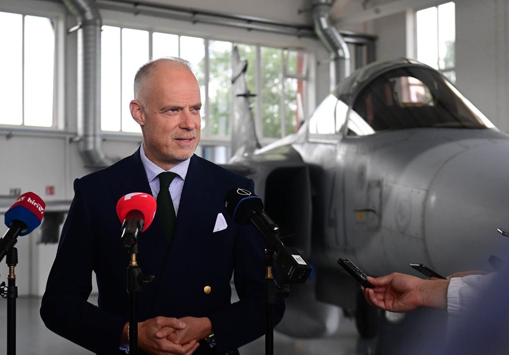 Hungarian Gripens Baltic airspace Russian jets