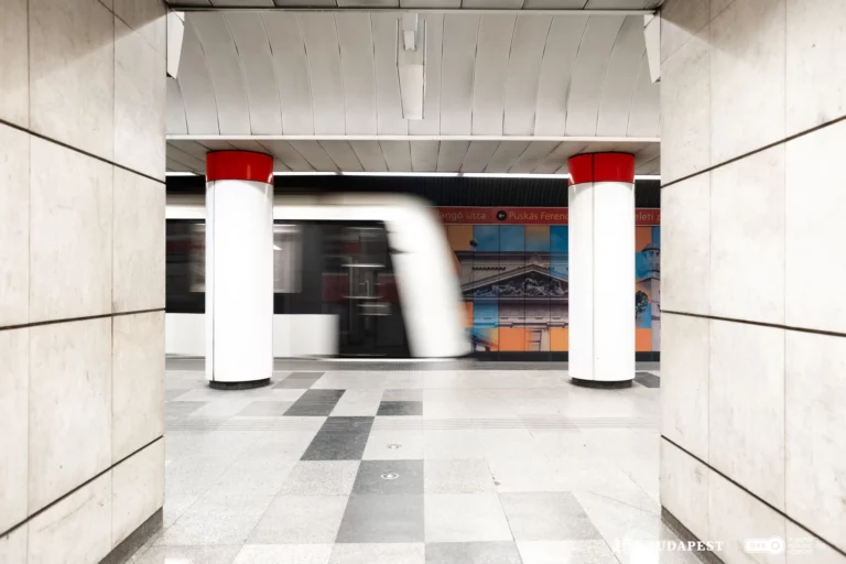 metro nocturno BKK Budapest