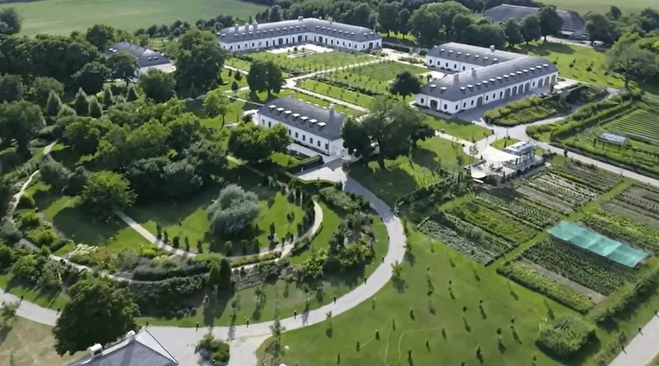 Orbán estate Hatvanpuszta drone video hungary news
