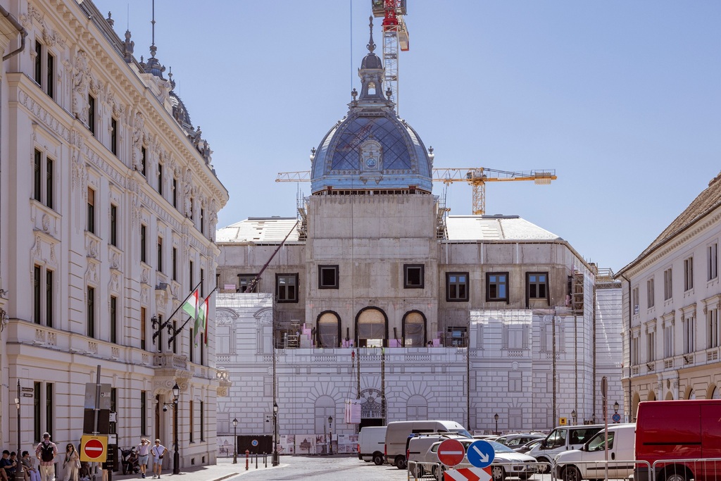 Restoration Budapest Honvéd General Headquarters National Hauszmann Program