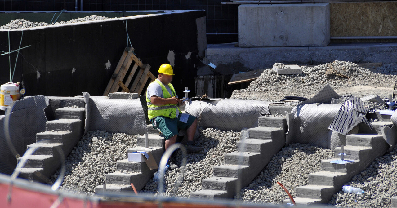 foreign guest workers Hungary labor shortages