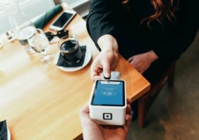 tipping practices terminal credit card payment restaurant cafe