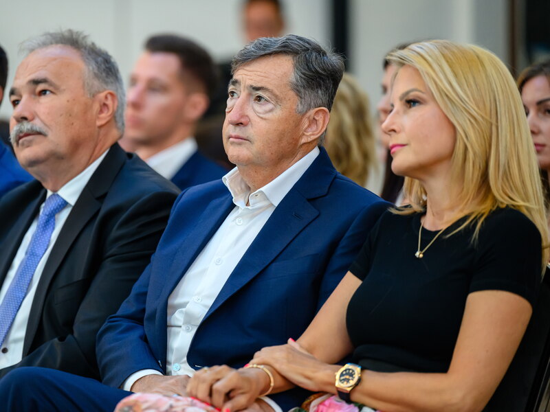 Mészáros Lőrinc MBH Bank Hungary public funds