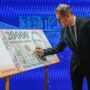 Hungarian euro adoption criteria finance minister central bank
